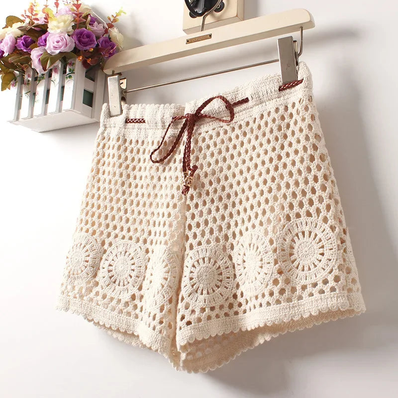 Summer Cottage Crochet Shorts Sunset and Swim Beige One Size 