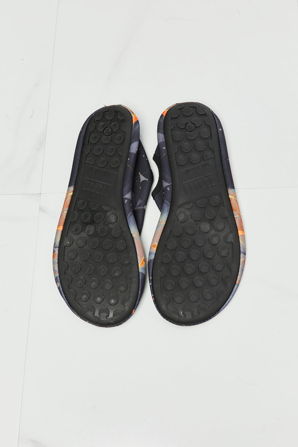 MMshoes On The Shore Water Shoes in Black/Orange  Sunset and Swim   