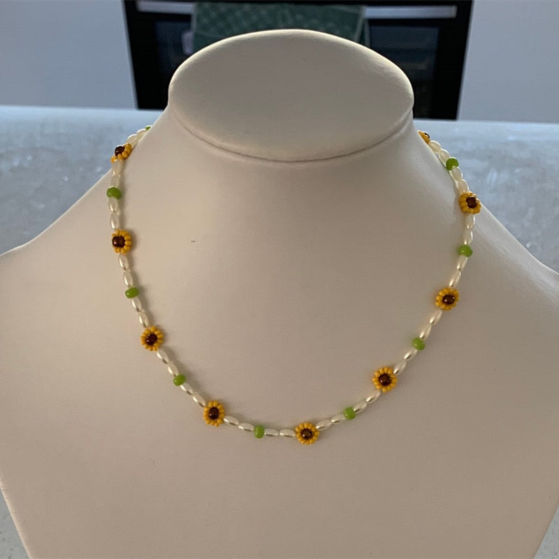 Trendy Flower Passion Beads Choker Necklace  Sunset and Swim C90426  
