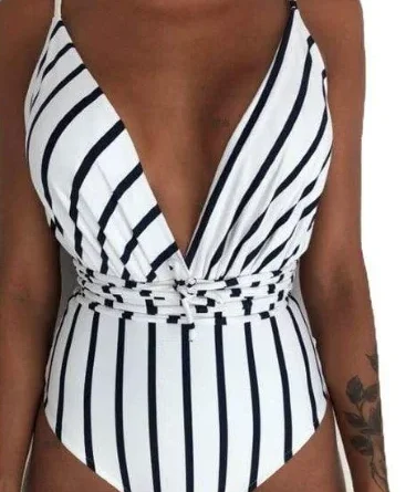 Olivia Swimsuit Multiple Ways To Tie DD+ Swimsuit - Image 8