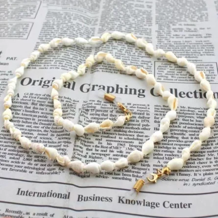 Riviera Dream Shell Glasses Chain - Image 8