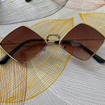 Irregular Vintage Small Frame UV400 Womens Sunglasses – Bild 4