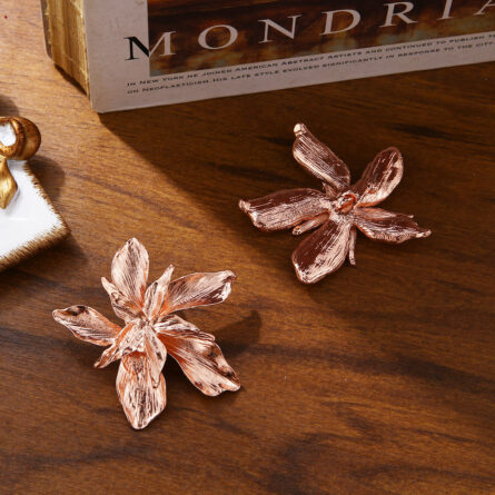 Riviera Queen Flower Earrings - Image 14