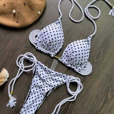 Wave Babe Triangle Scrunch Butt Brazilian Bikini – Bild 2