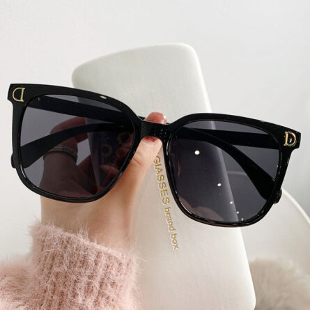 Luxury Lagoon Sunnies - Image 2