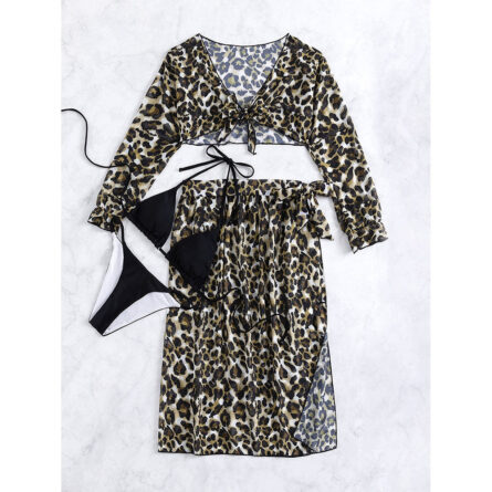 Leopard Dreams Three-piece Swimsuit Set with Swimsuit Cover Up Skirt – Bild 6
