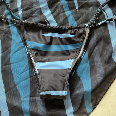 Seaside Stripes Harness Thong Bikini Set with Sarong – Bild 32