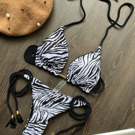 Wave Babe Triangle Scrunch Butt Brazilian Bikini – Bild 13