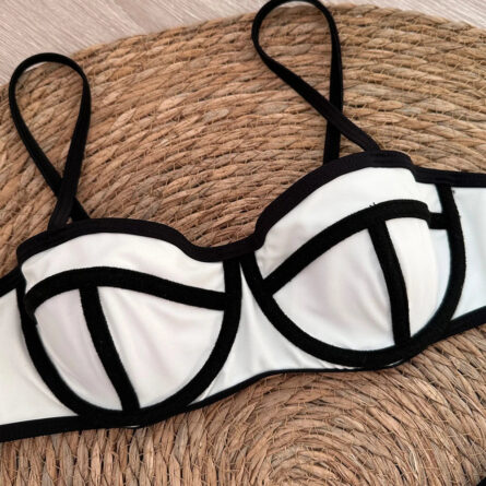 Ultra Chic Black and White Block Bandage Bikini - Image 3