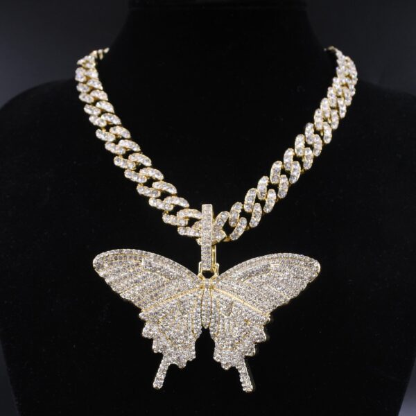 big-size-butterfly-pendant-973279