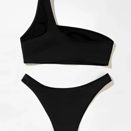 Bring Me the Heat: Underboob Bikini Delight - Image 3